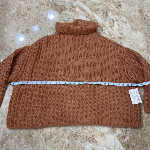 Free People Papaya Chunky Sweater. Size Small. NWT - Picture 4 of 9